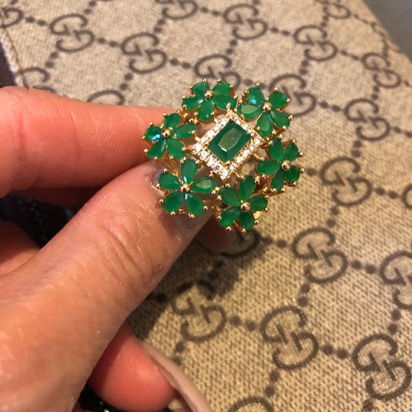 Green Emerald color ring size 6.5 - Picture 2 of 3